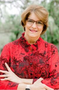 LeeAnn Winkler headshot