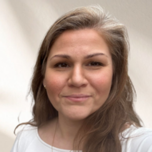 Headshot of Alicia Azimipour